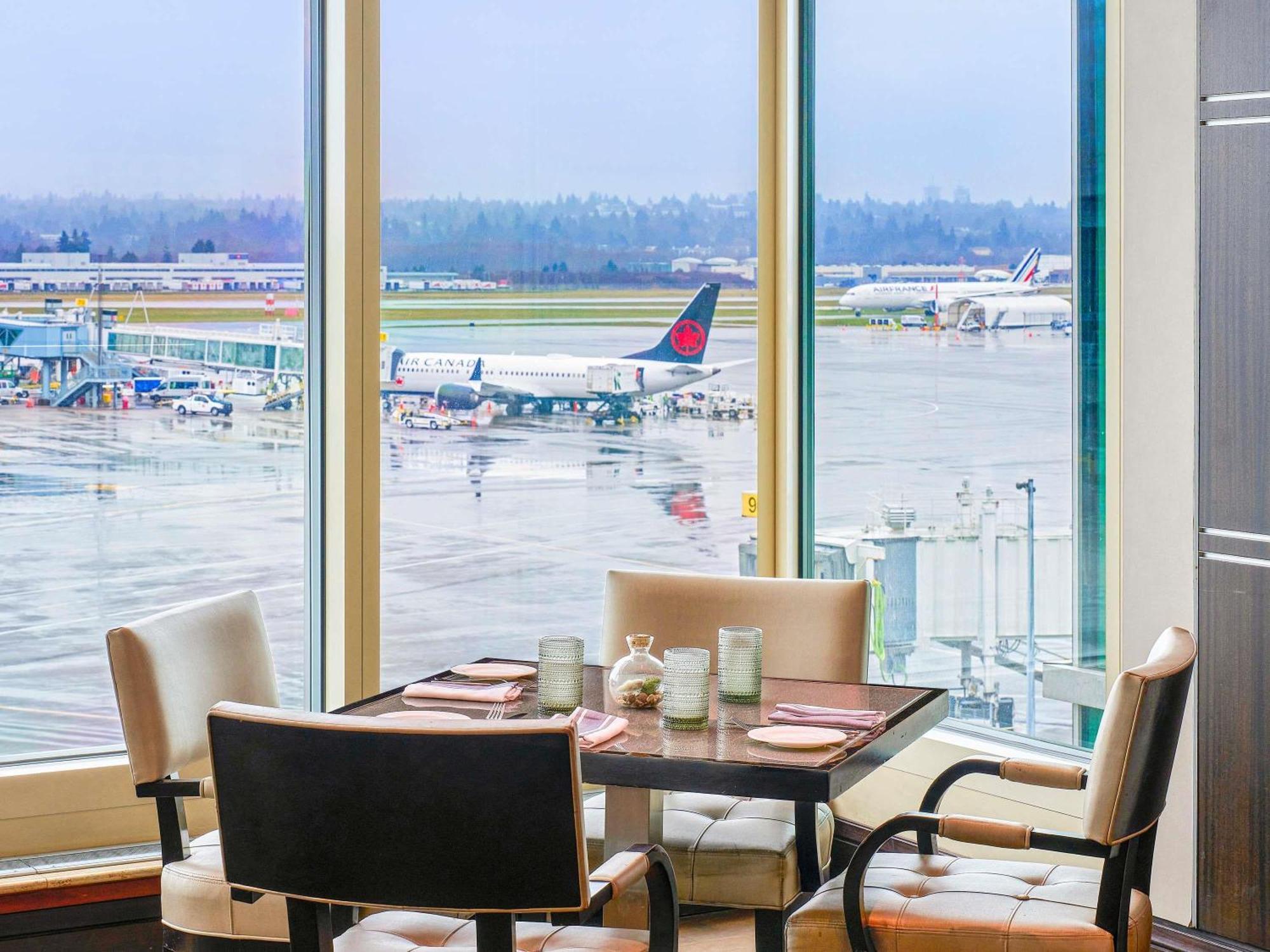 Fairmont Vancouver Airport In-Terminal Hotel Richmond Exterior foto