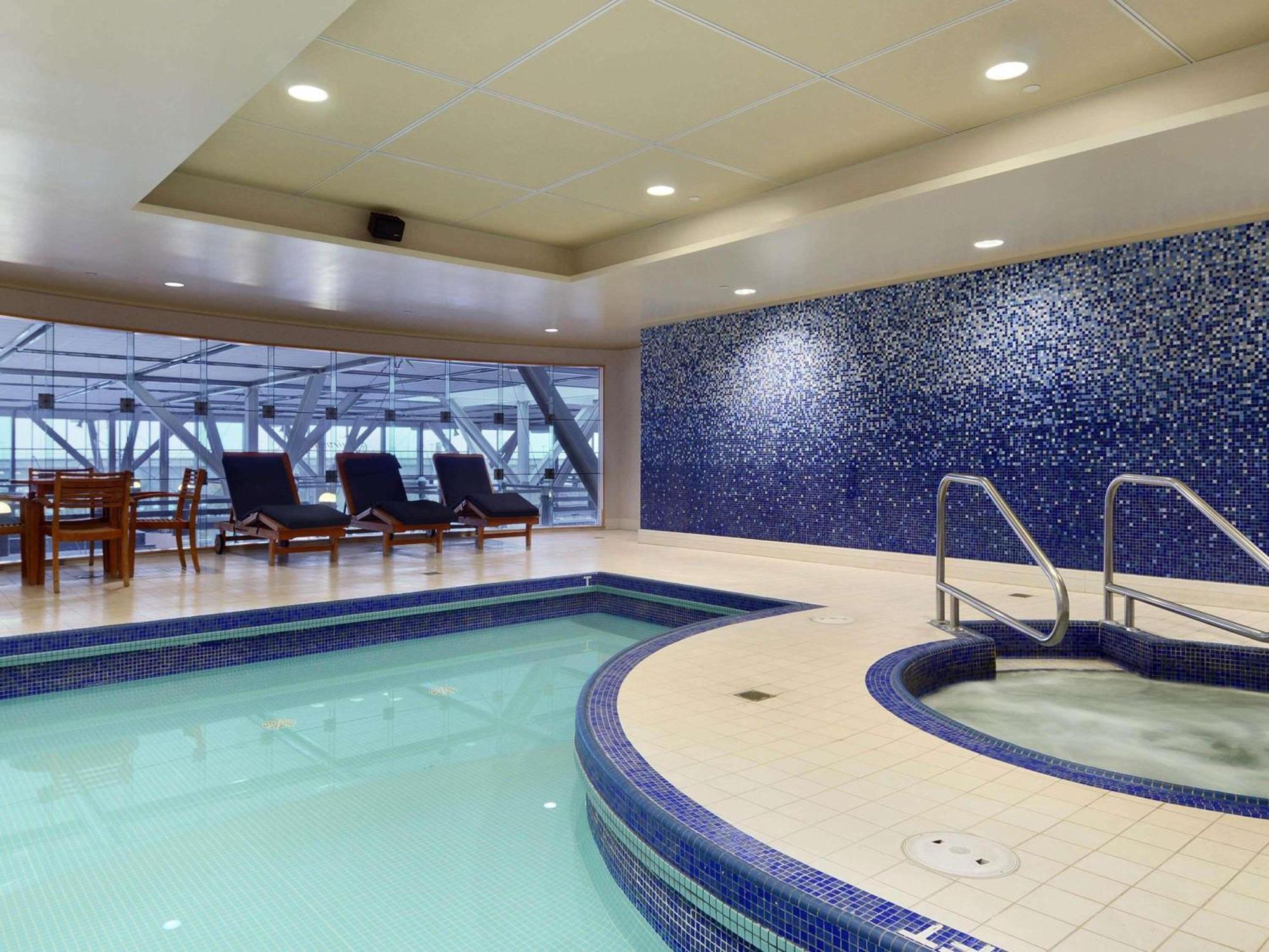 Fairmont Vancouver Airport In-Terminal Hotel Richmond Exterior foto
